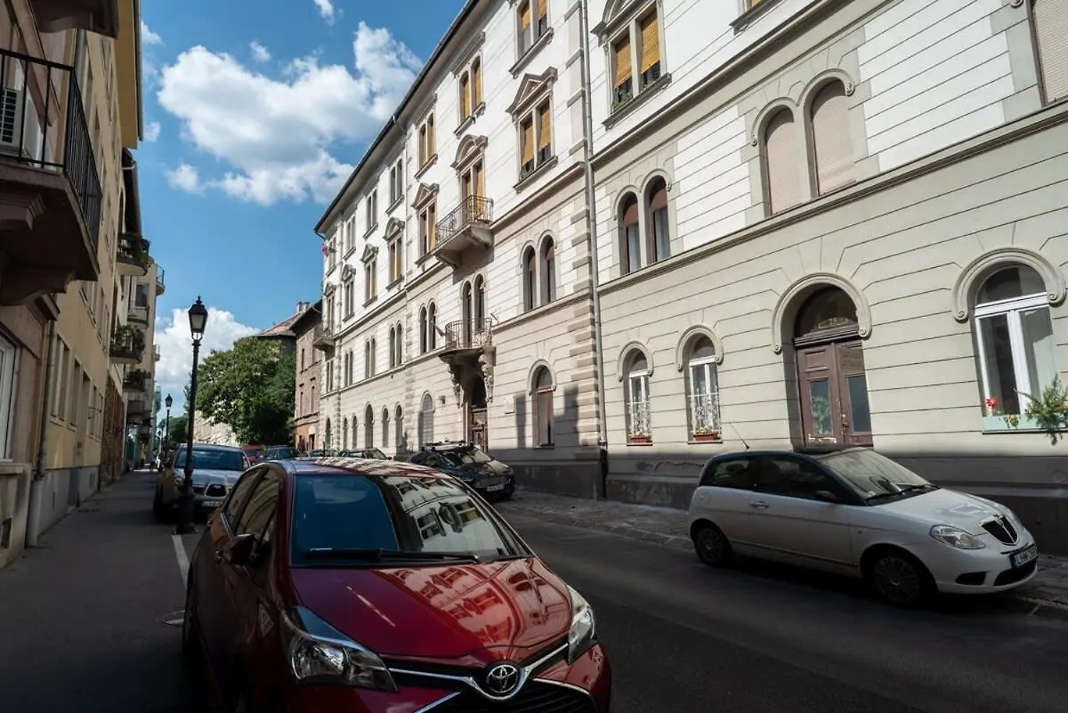 Stylish Apartment Under The Buda Castle Budapest