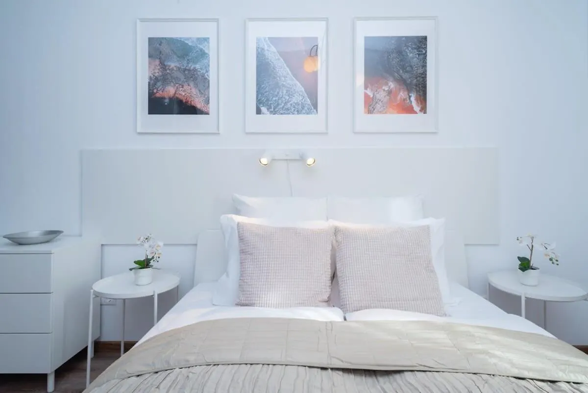 Stylish Apartment Under The Buda Castle Budapest 0*,
